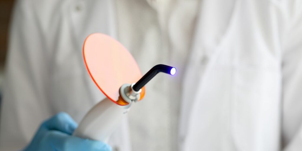 ¿Para qué sirve una Lámpara de Fotocurado dental